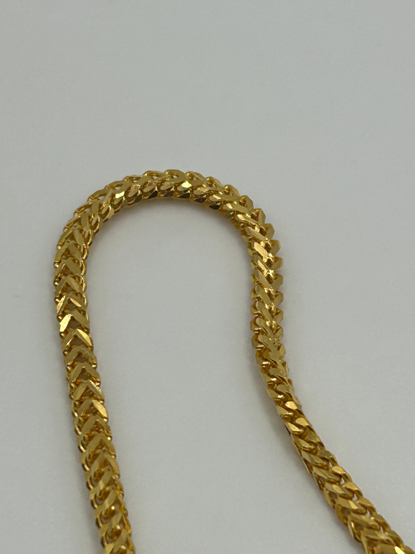 22ct Gold Chain 22.9 grams Hallmarked 20 inch