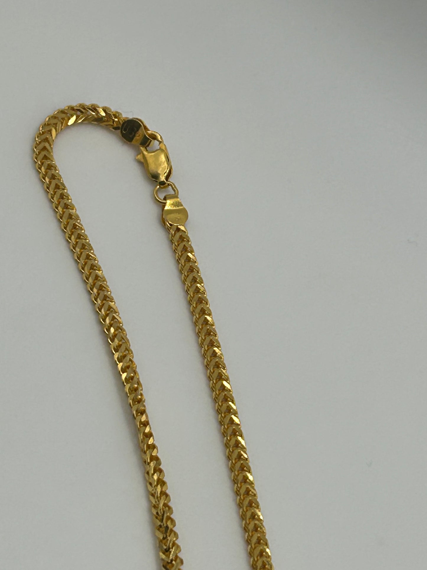 22ct Gold Chain 22.9 grams Hallmarked 20 inch