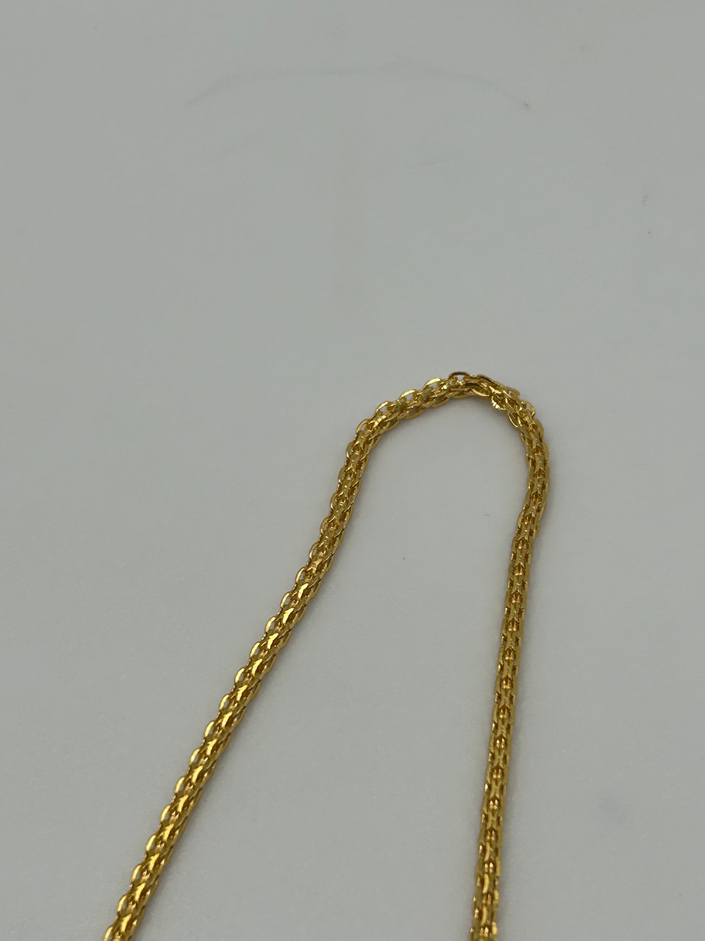 22ct Gold Chain - 7.4 grams, Hallmarked 20 inch