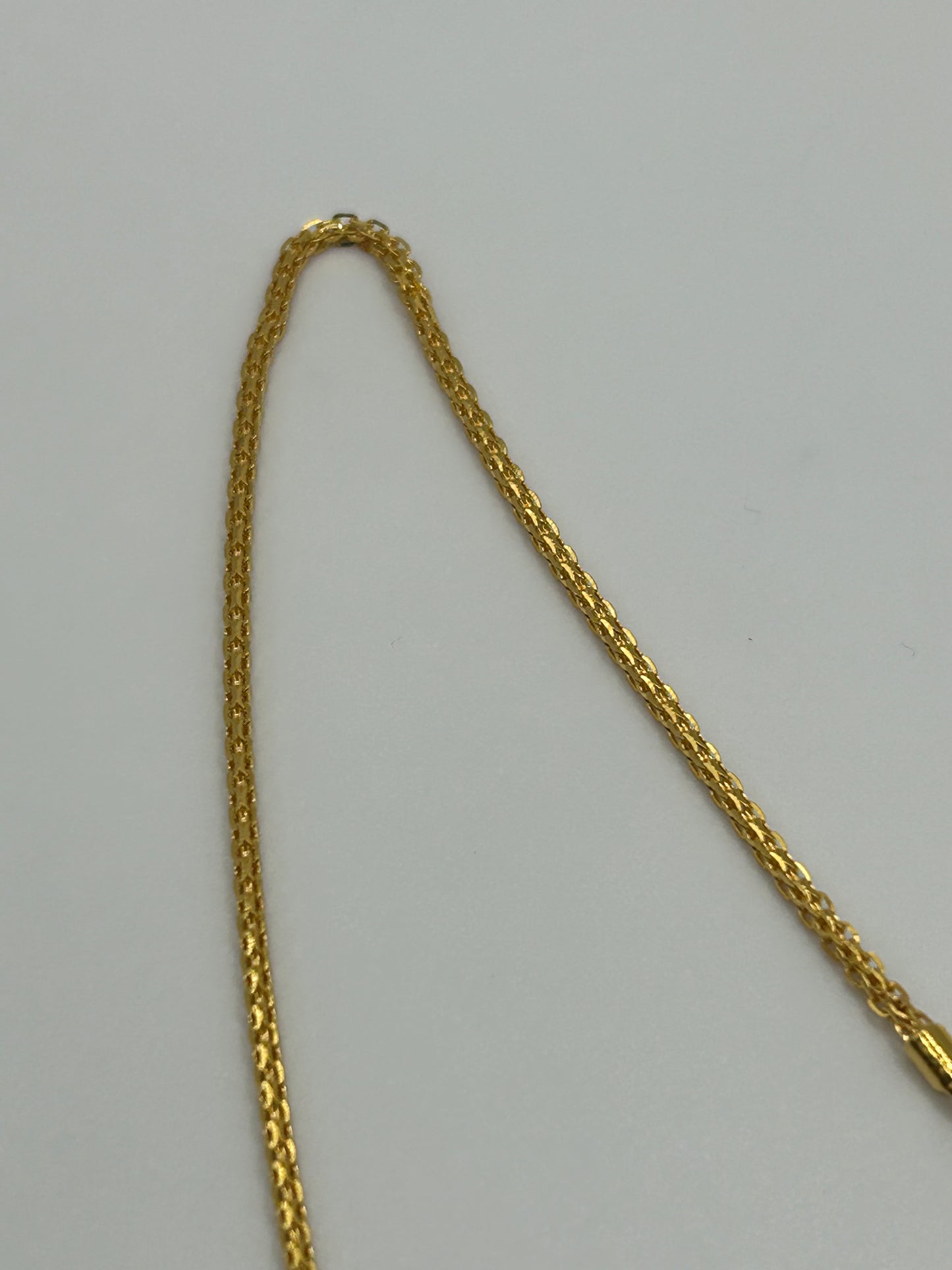 22ct Gold Chain - 7.4 grams, Hallmarked 20 inch