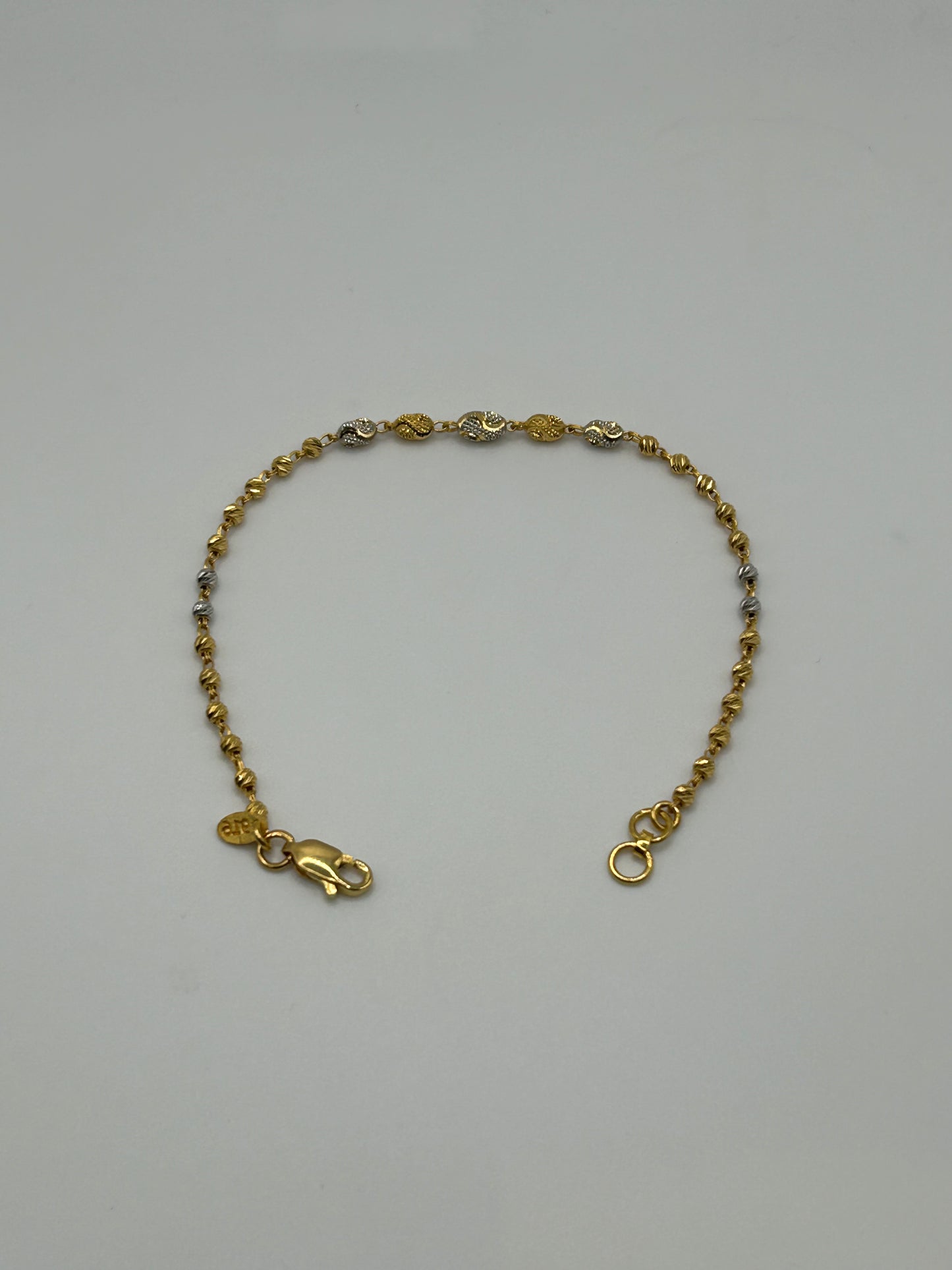 22ct Gold Bracelet 4.1 grams Hallmarked Ladies