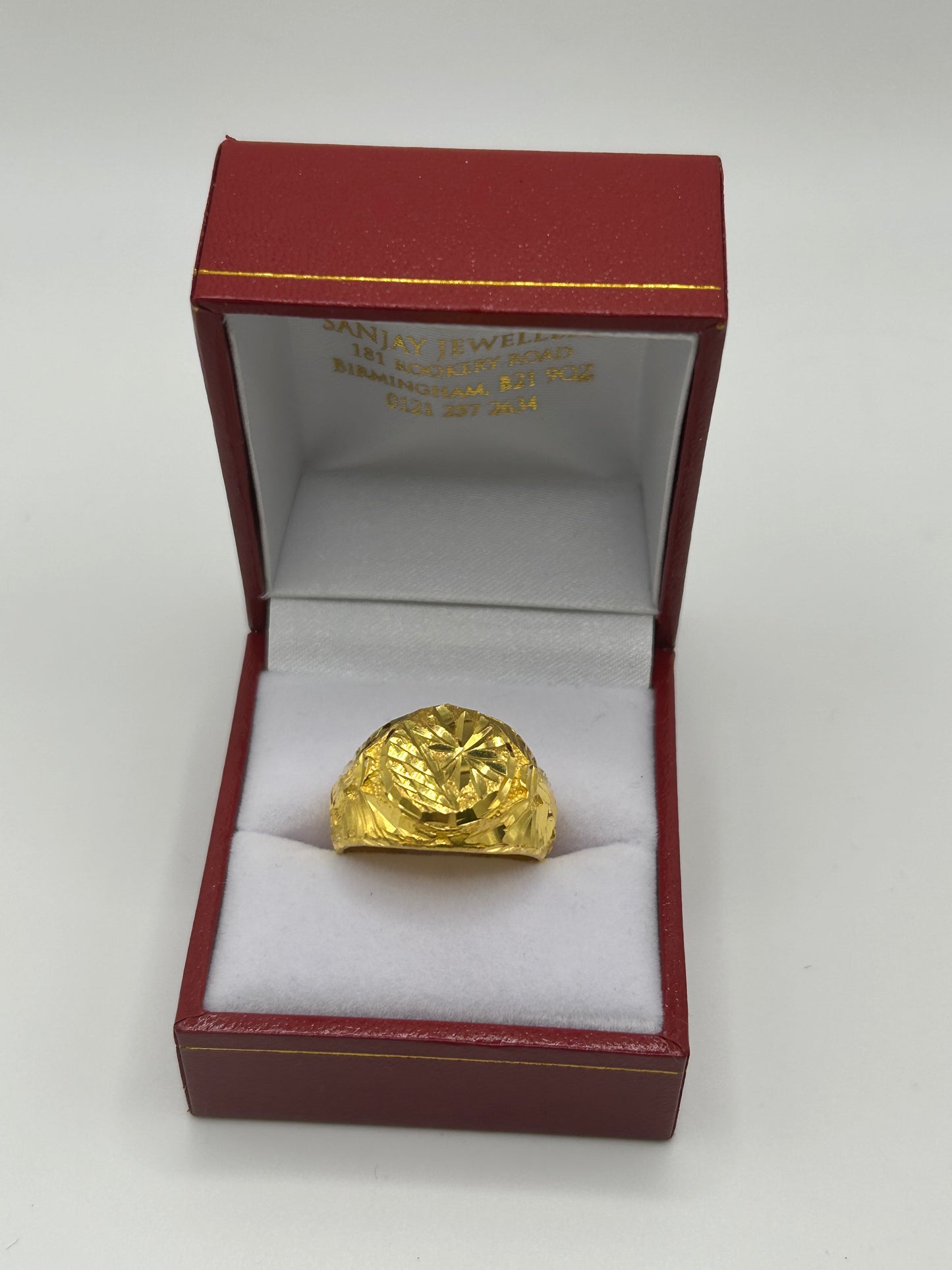 22ct Gold Men's Ring 12.2 grams Size Q Hallmarked