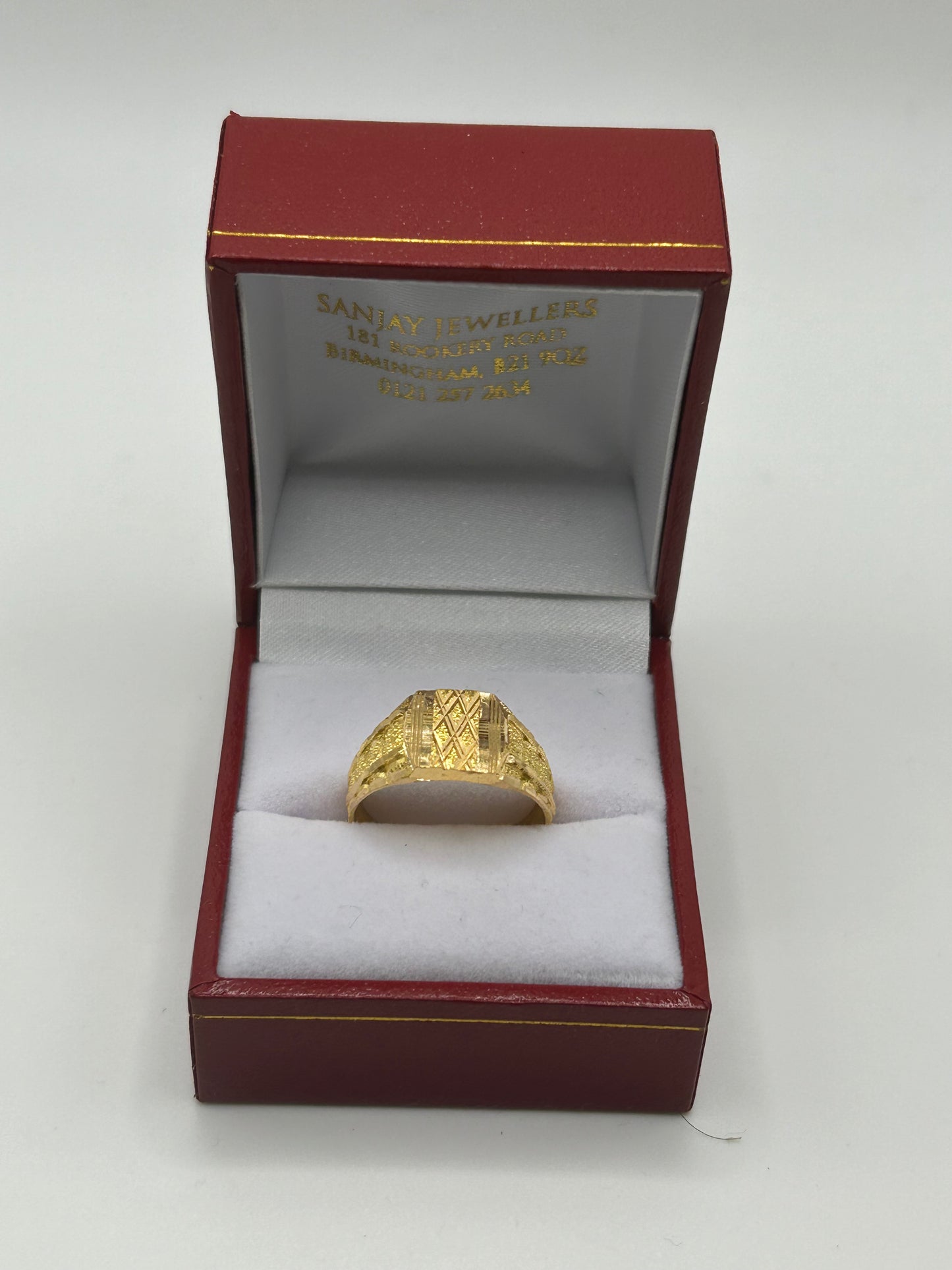 22ct Gold Men's Ring 4.3 grams Size Q Hallmarked