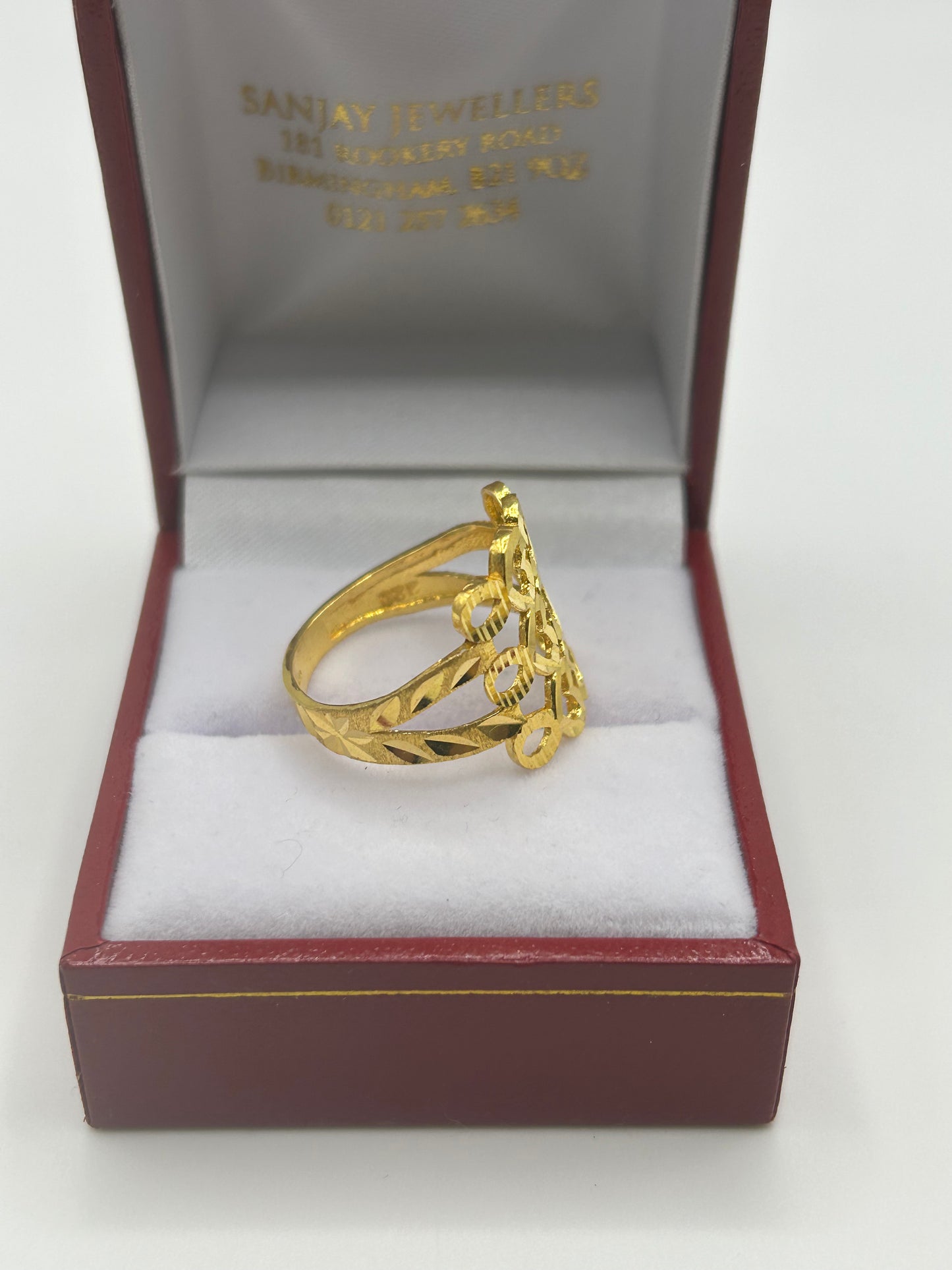 22ct Gold Ring 4.2 grams Hallmarked size Q