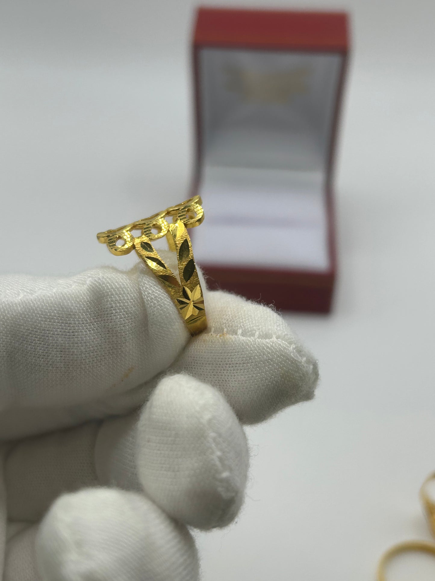 22ct Gold Ring 4.2 grams Hallmarked size Q