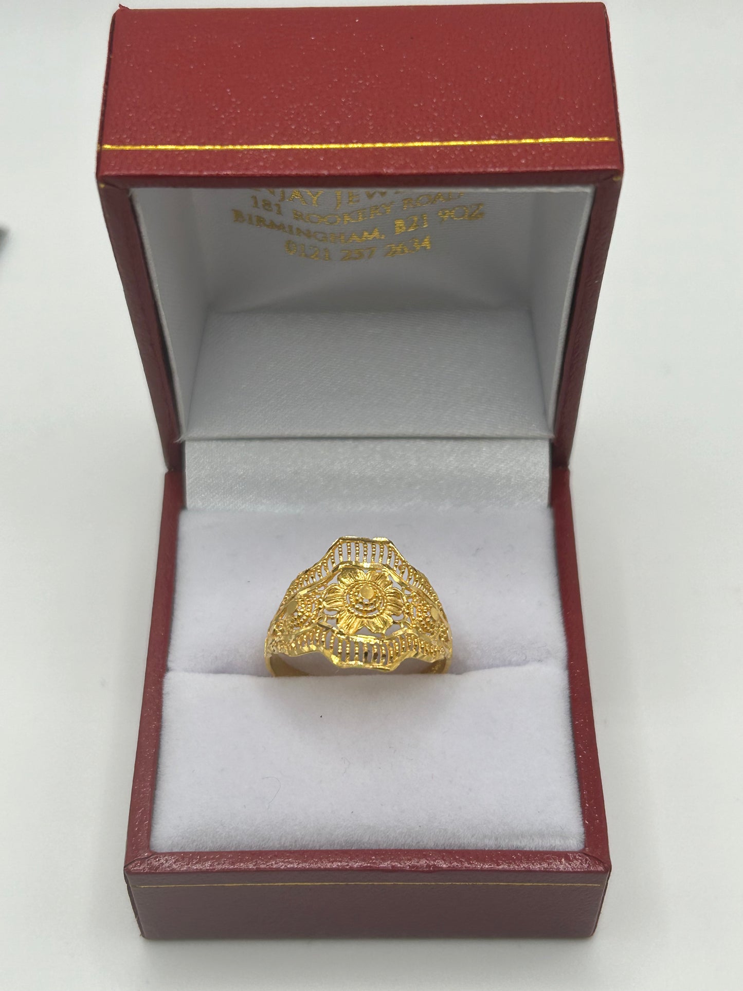 22ct Gold Ring Size Q Ladies Hallmarked 2.3 grams