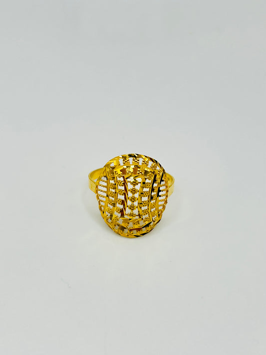22ct Gold Ladies Ring Size P 1/2, Weight 2.3g Hallmarked