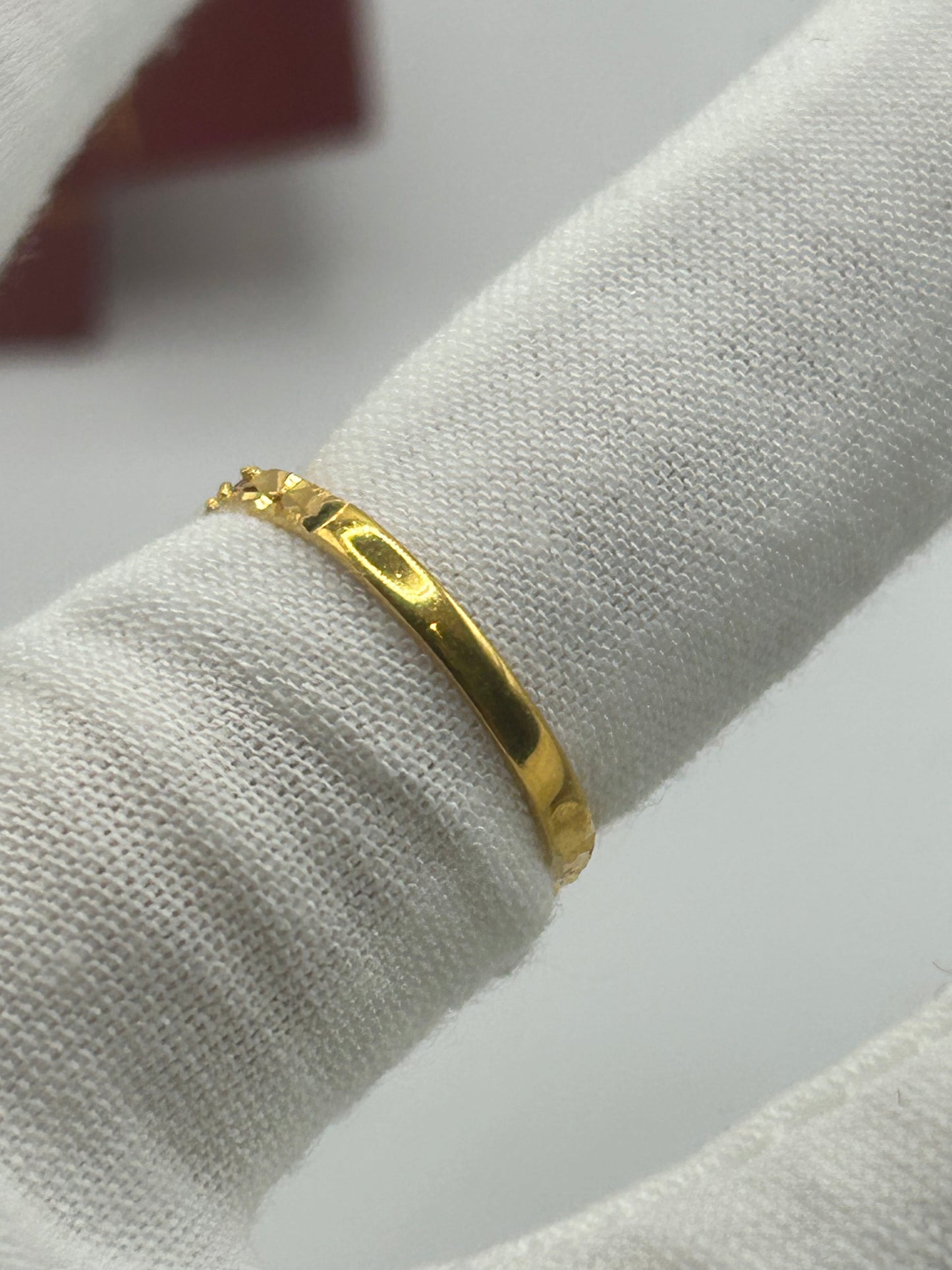 22ct Gold Ladies Ring 5.1 grams Size O