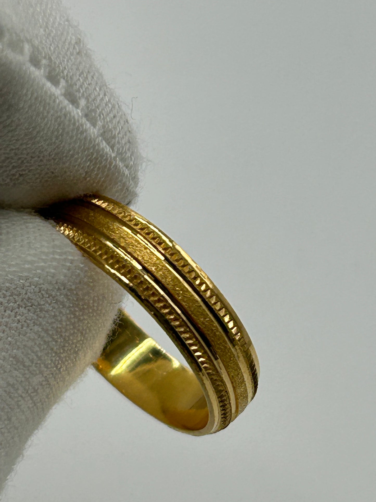 22ct Gold Men’s Band - 6.1 grams, Size S ½ (Hallmarked)