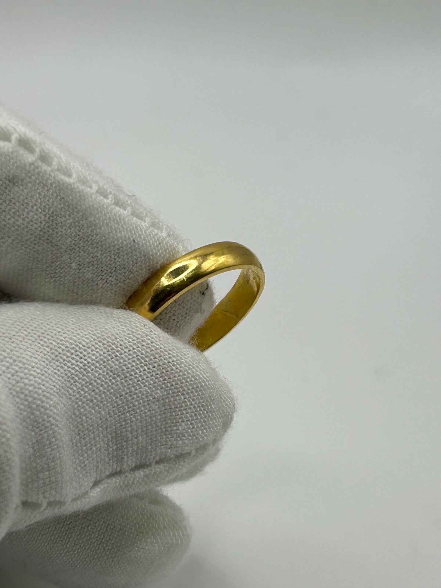 22ct Gold Men’s Band - 5 grams, Size Q (Hallmarked) Plain