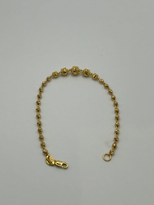 22ct Gold Bracelet - 5.7 grams, (Hallmarked):