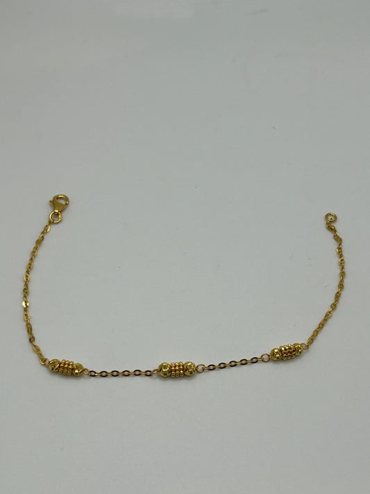 22ct Gold Bracelet - 2.5 grams, (Hallmarked):