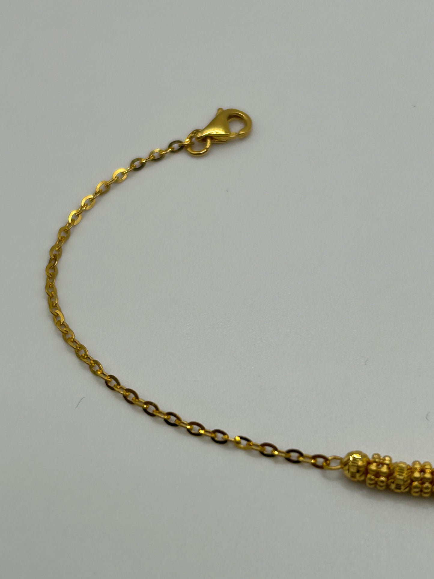 22ct Gold Bracelet - 2.3 grams, 7 inches (Hallmarked):