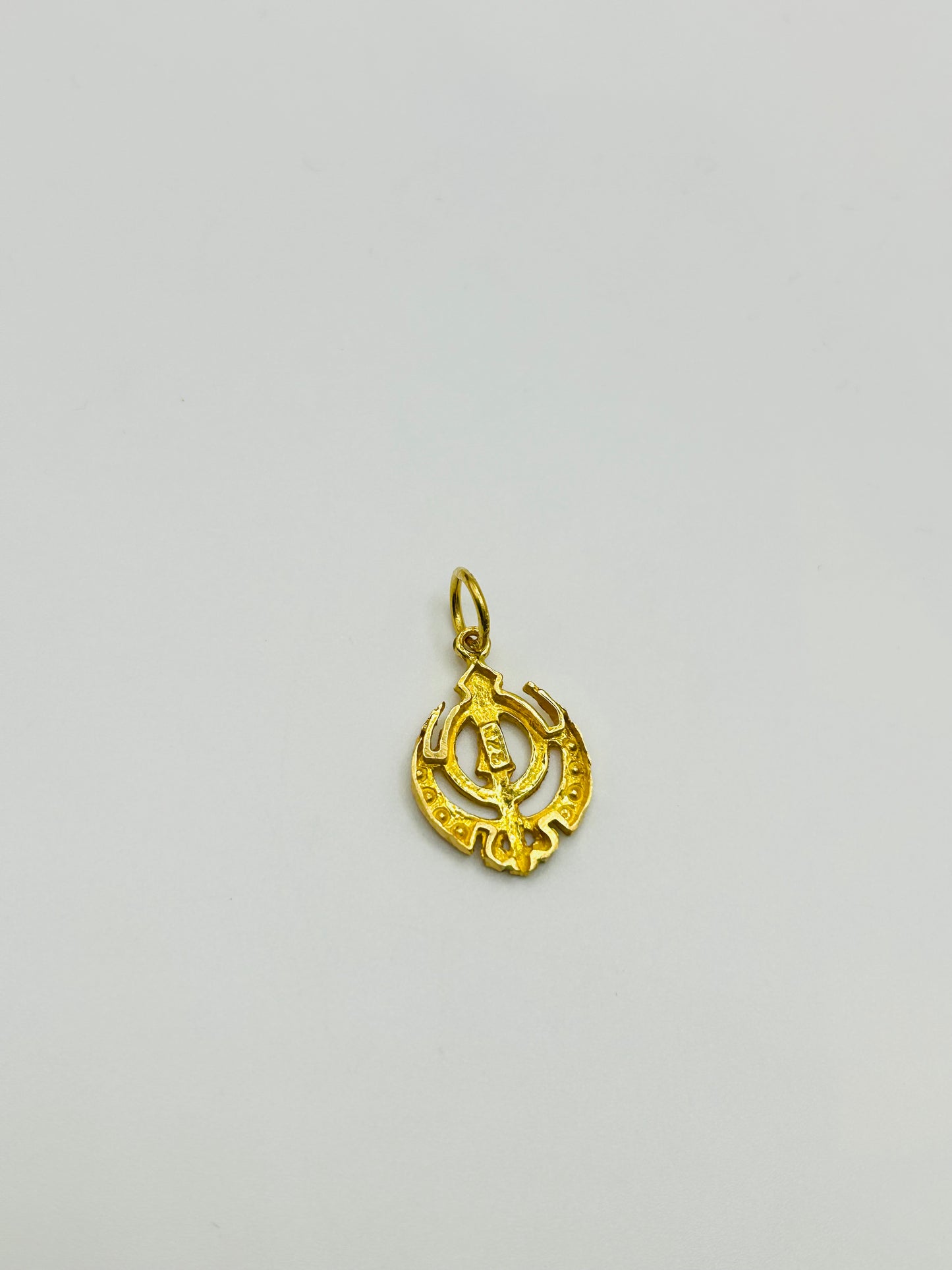 22ct Gold Pendant – 2.3g (Hallmarked)