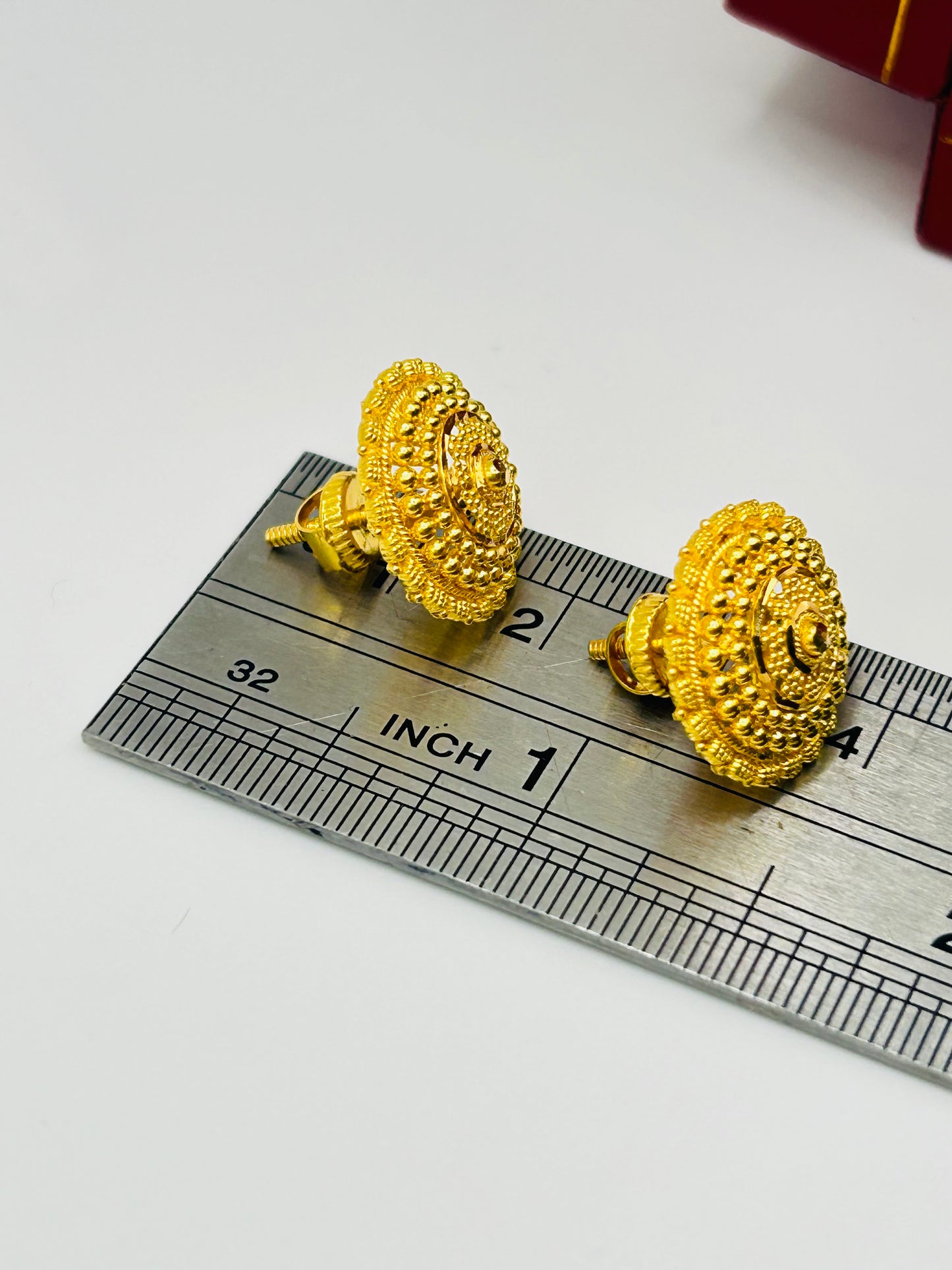 22ct Gold Studs / Tops – 4.9g (Hallmarked)