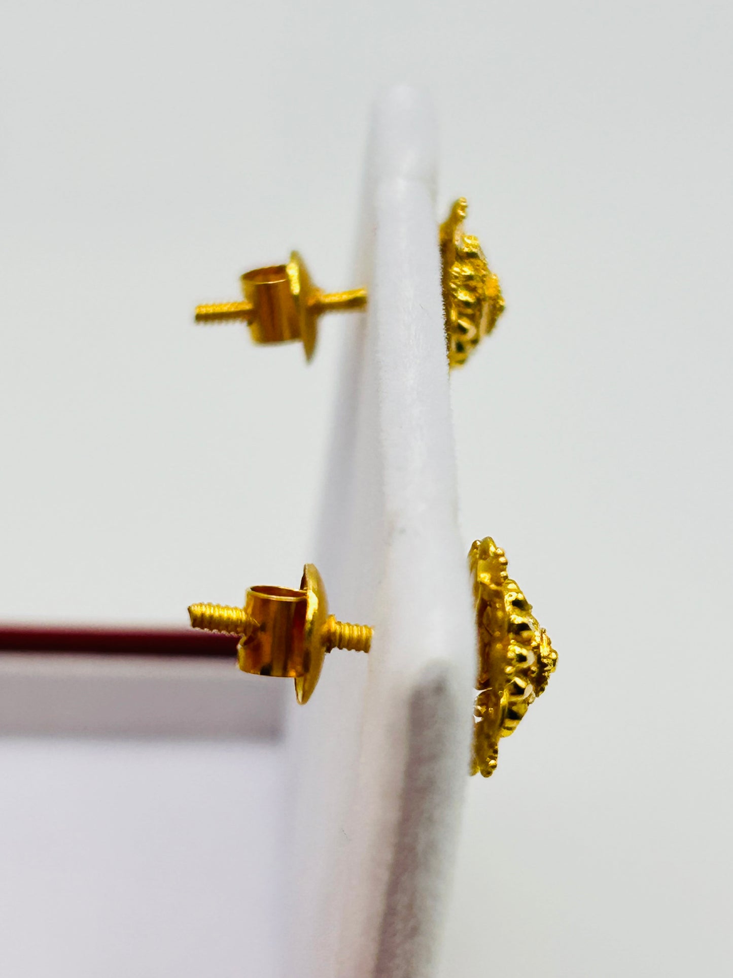 22ct Gold Studs / Tops – 3.6g (Hallmarked)