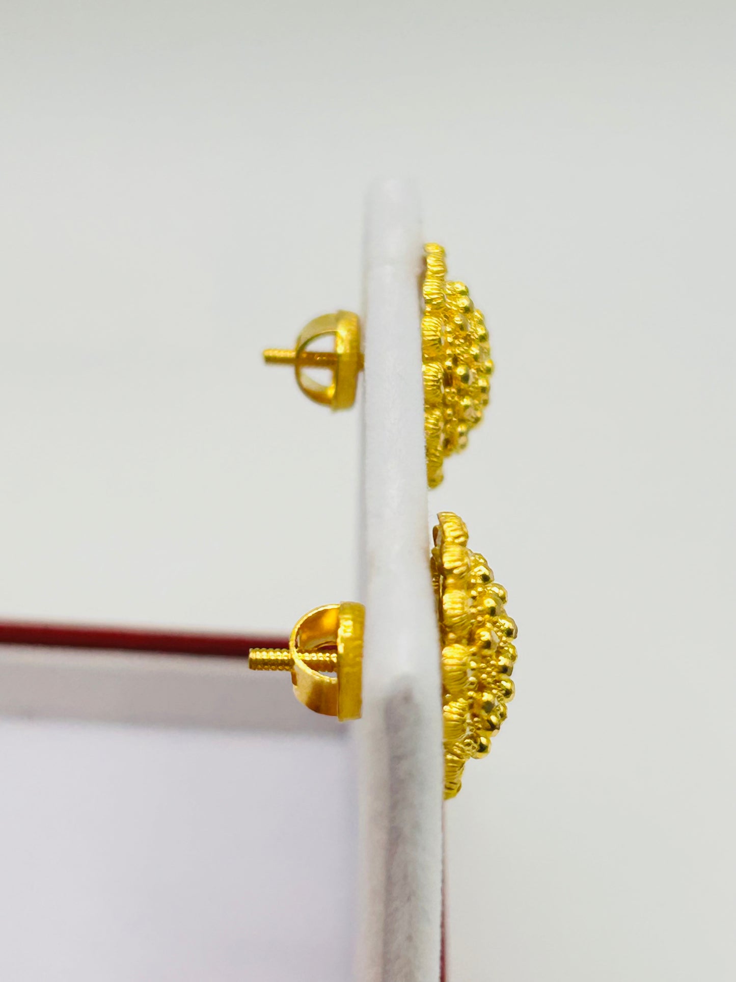 22ct Gold Studs / Tops – 4.8g (Hallmarked)