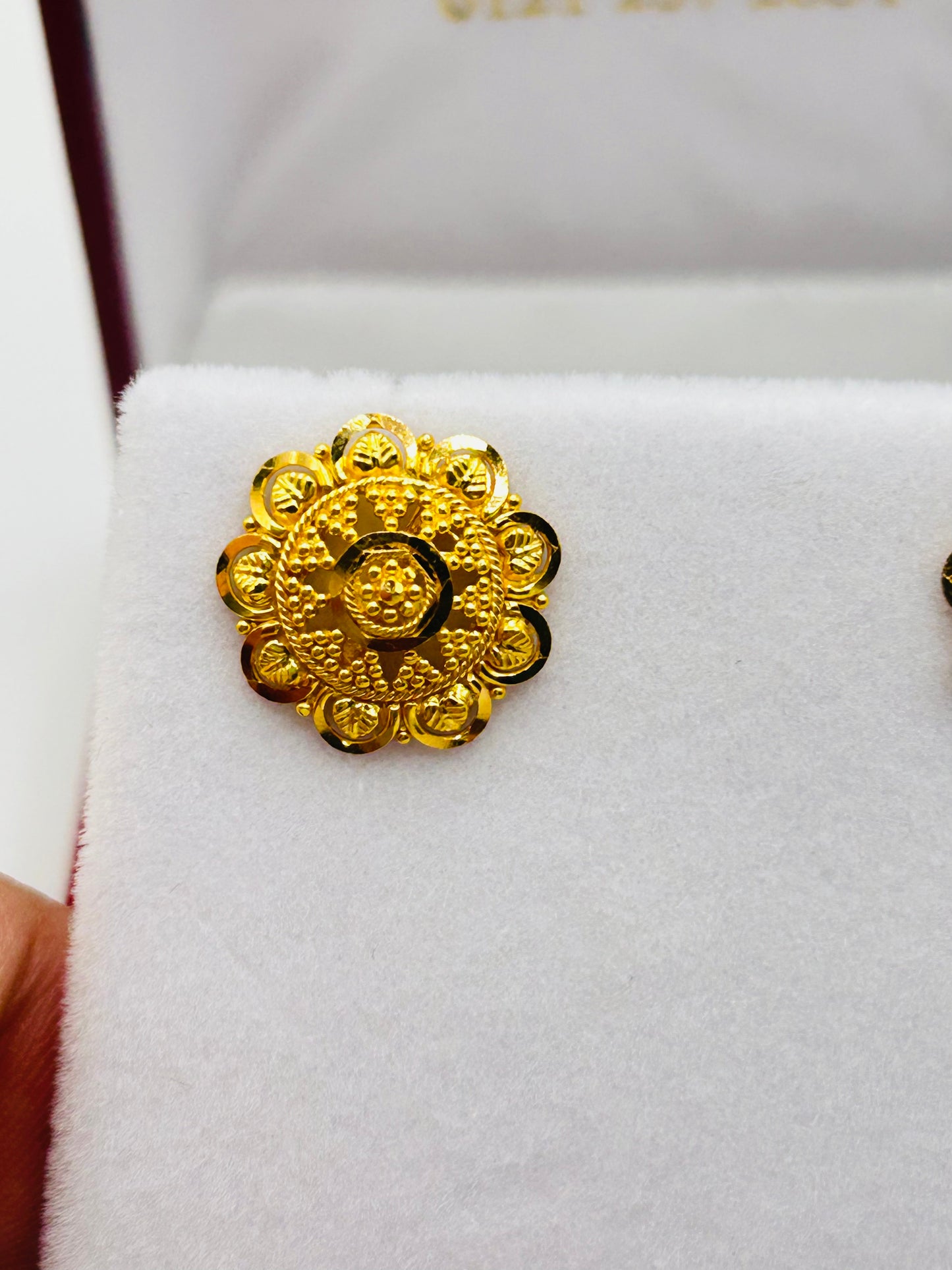 22ct Gold Studs / Tops – 3.9g (Hallmarked)