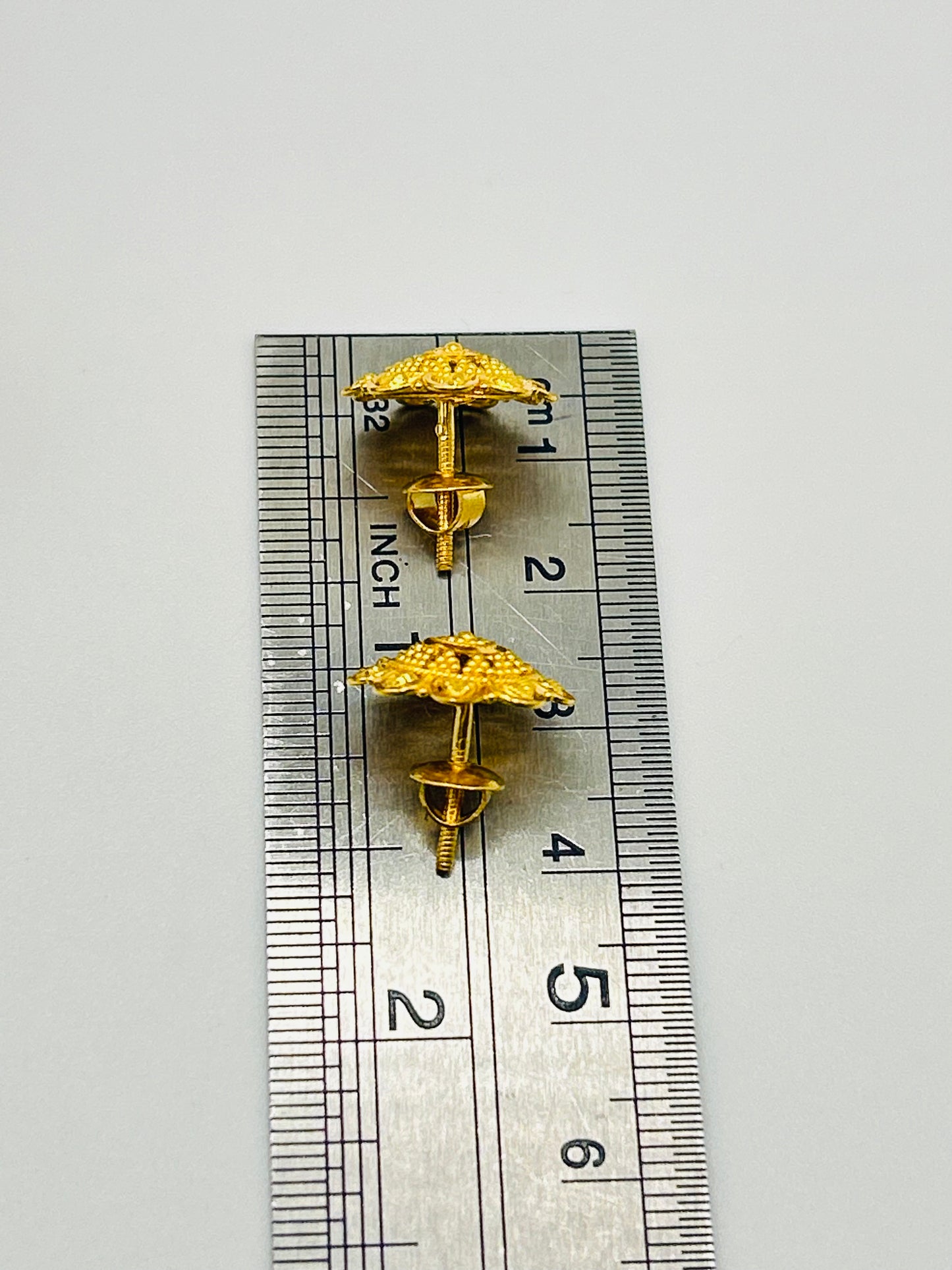 22ct Gold Studs / Tops – 3.9g (Hallmarked)