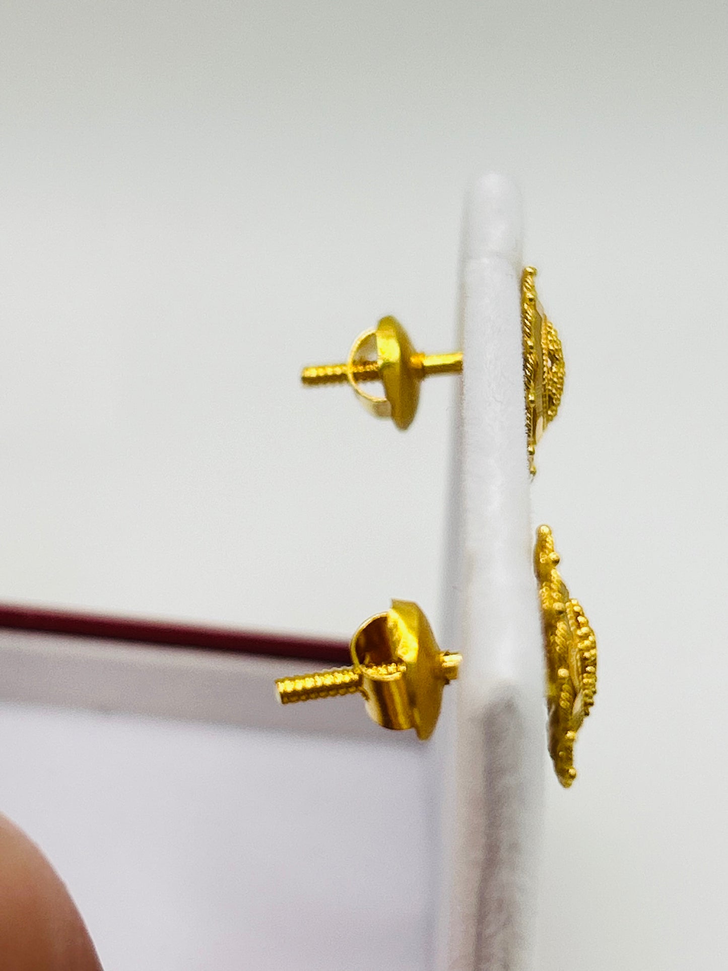 22ct Gold Studs / Tops – 4.9g (Hallmarked)