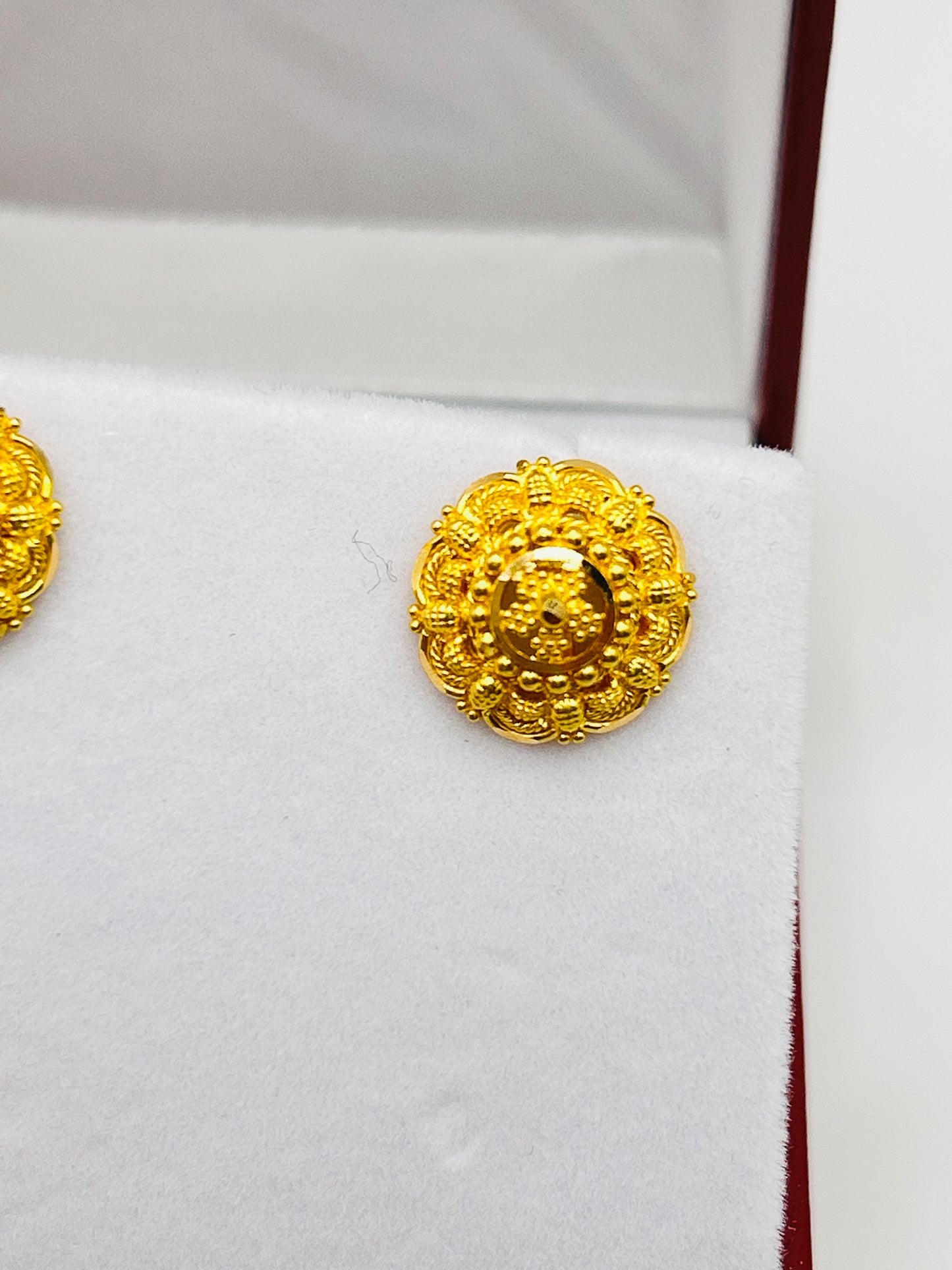 22ct Gold Studs / Tops – 4.0g (Hallmarked)