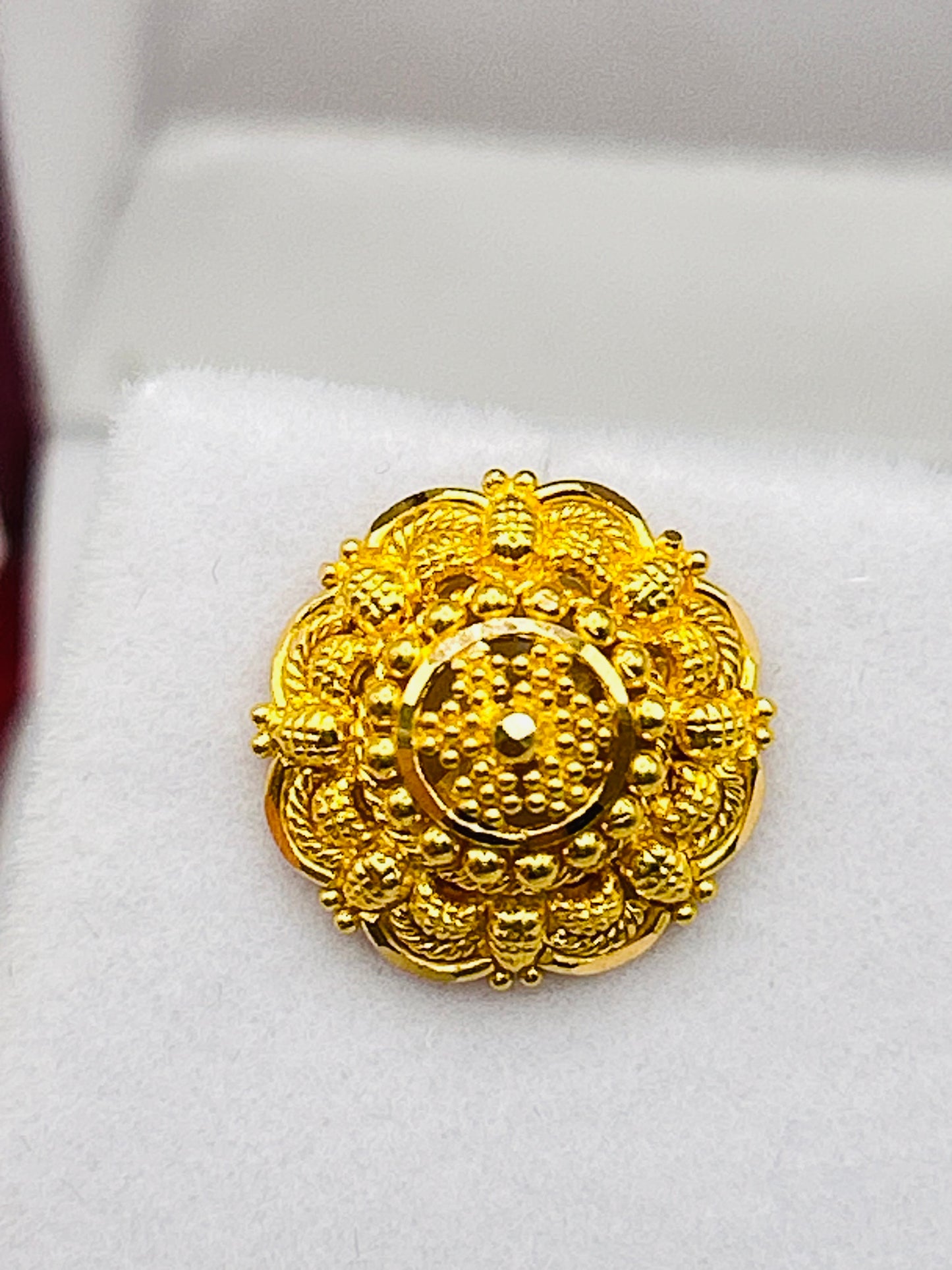 22ct Gold Studs / Tops – 4.0g (Hallmarked)