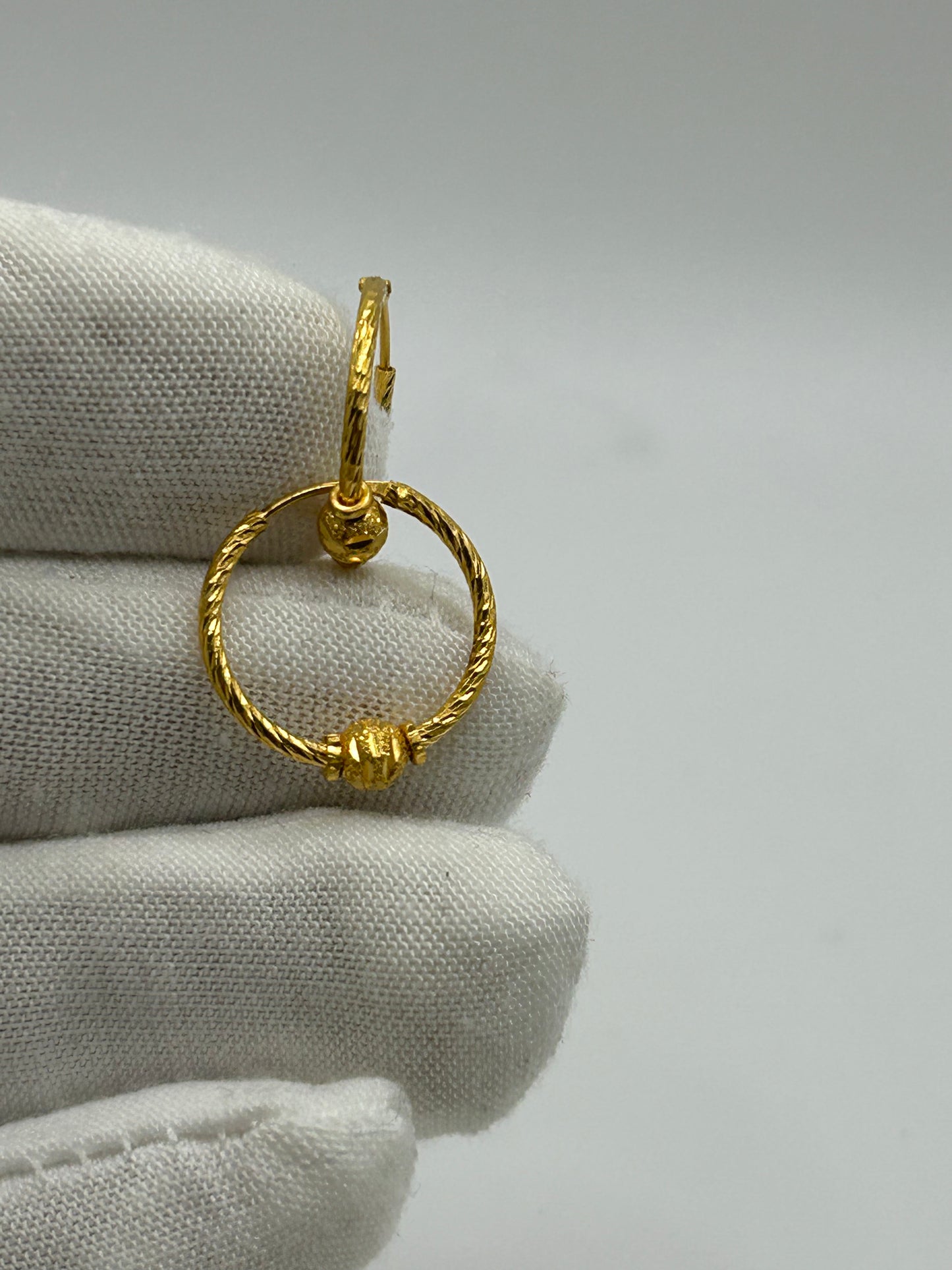 22ct Gold Hallmarked Earrings 2.0g