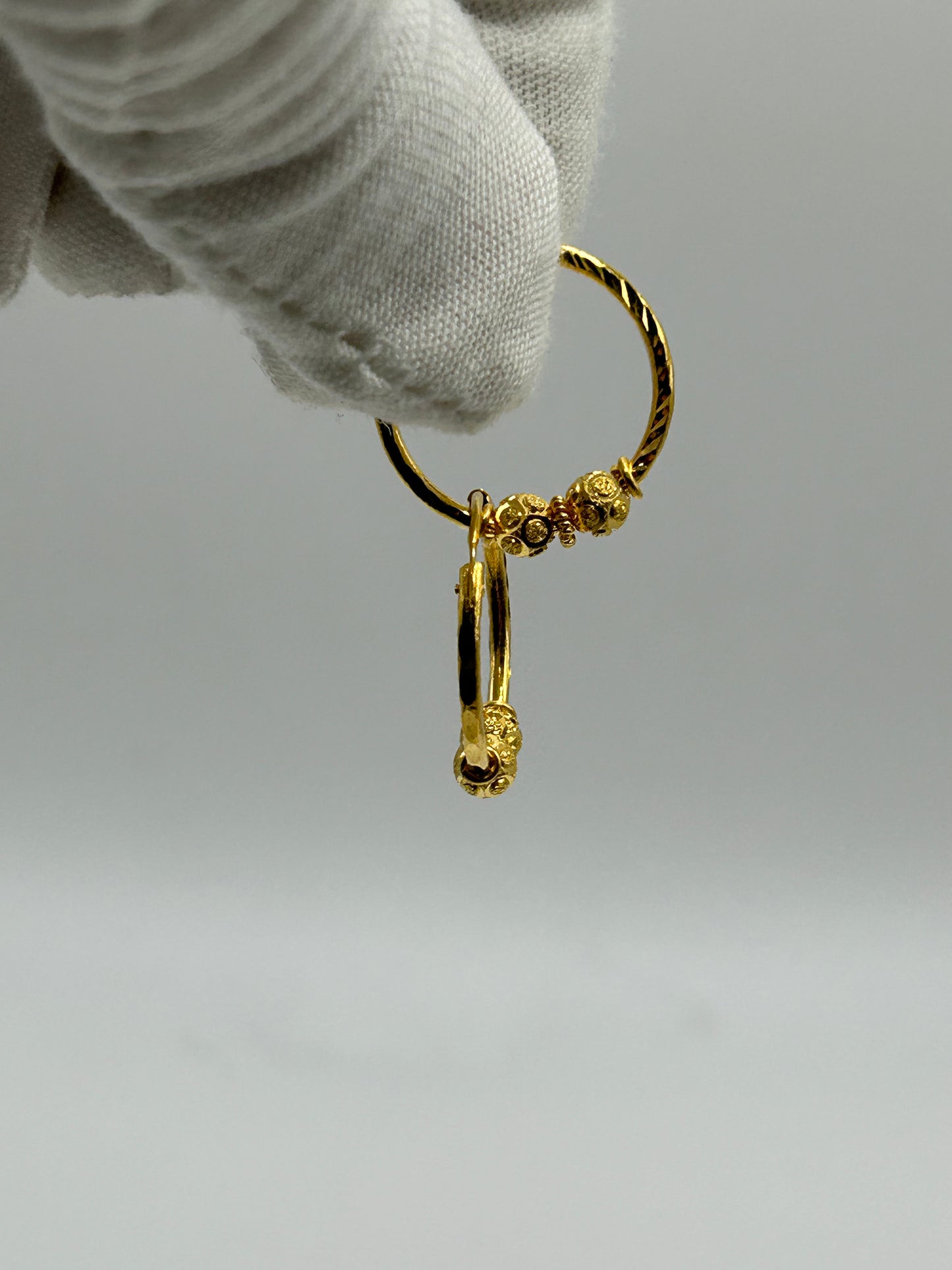 22ct Gold Hallmarked Earrings - 2.6g