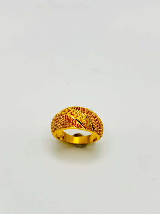 22ct Gold Ladies Ring - 3.5g Size O½