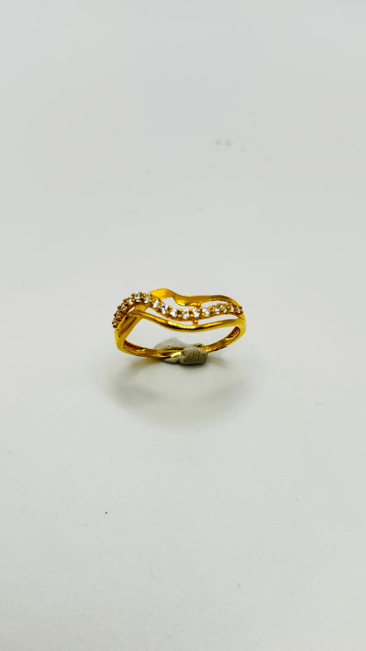 22ct Gold Ladies Ring - 1.8g Size P½