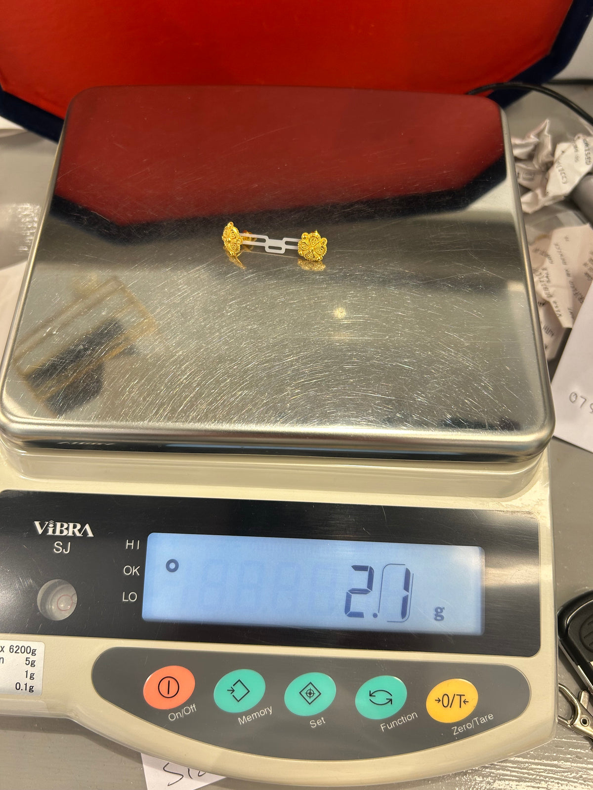 22ct Gold Studs – 2.1g (Hallmarked)