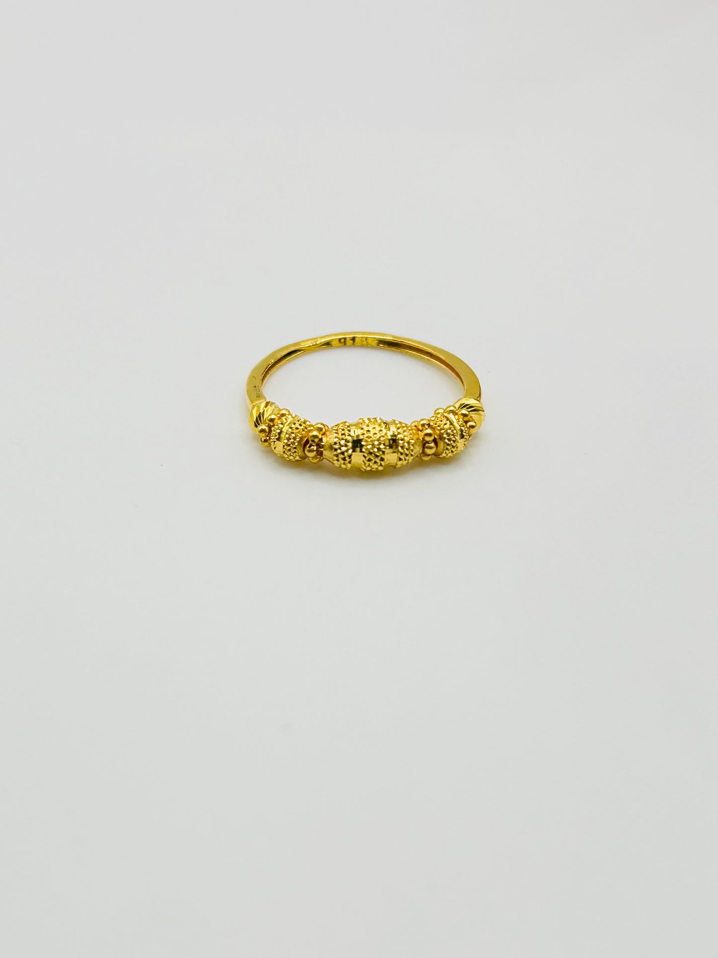 22ct Gold Ladies' Ring – 1.9g – Size K (Hallmarked)