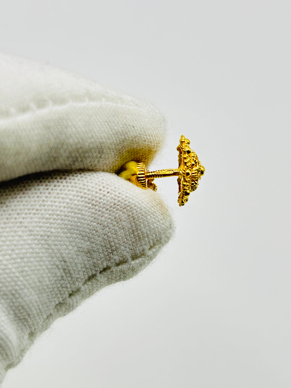 22ct Gold Stud Earrings – 2.4g (Hallmarked)