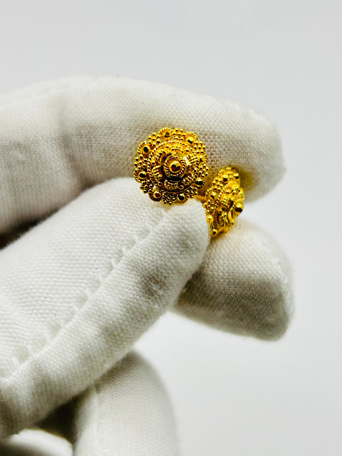 22ct Gold Stud Earrings – 2.4g (Hallmarked)