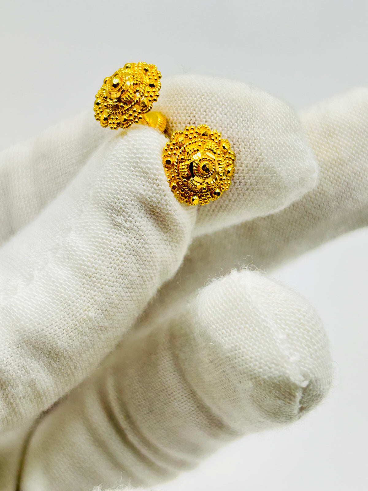 22ct Gold Stud Earrings – 2.4g (Hallmarked)