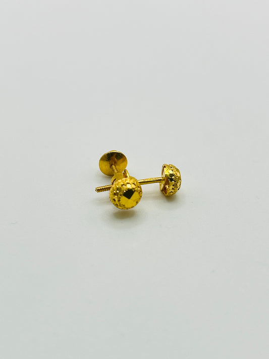 22ct Gold Stud Earrings – 1.5g (Hallmarked)