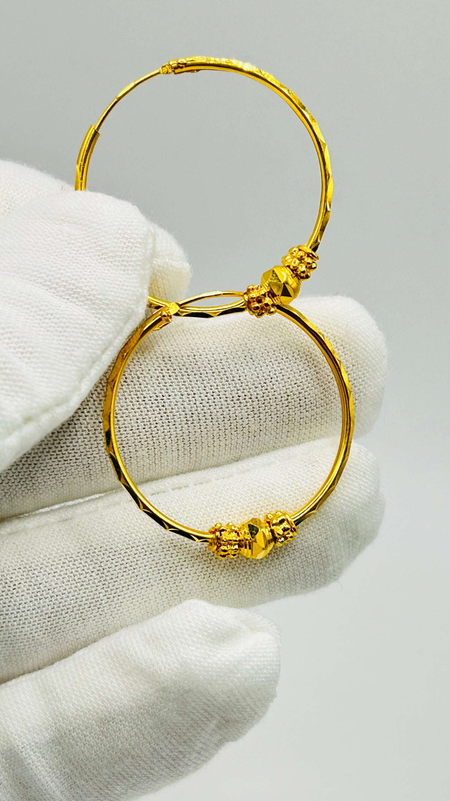 22ct Gold Earrings – 4.3g, Hallmarked