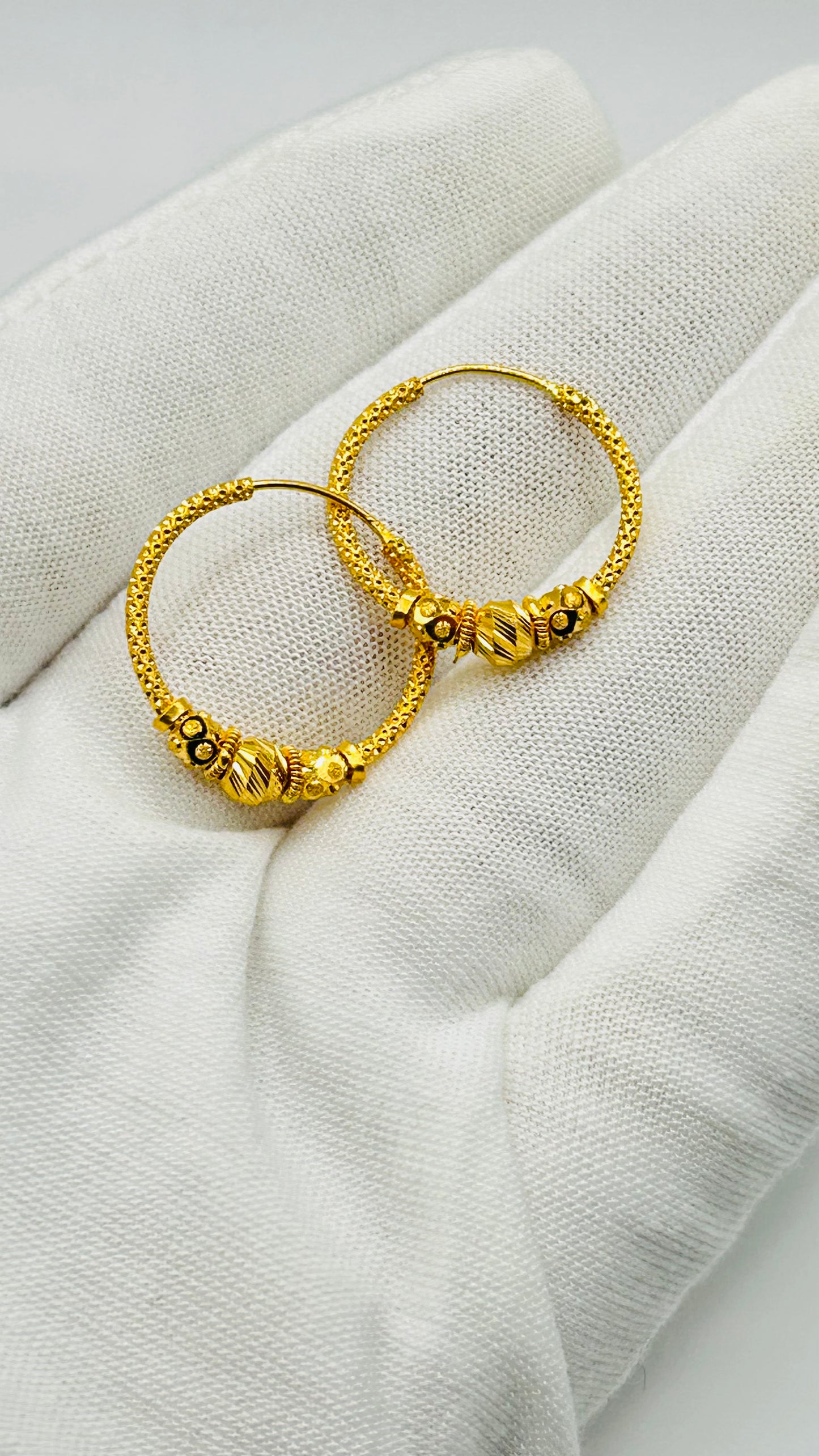 22ct Gold Earrings – 3.2g, Hallmarked