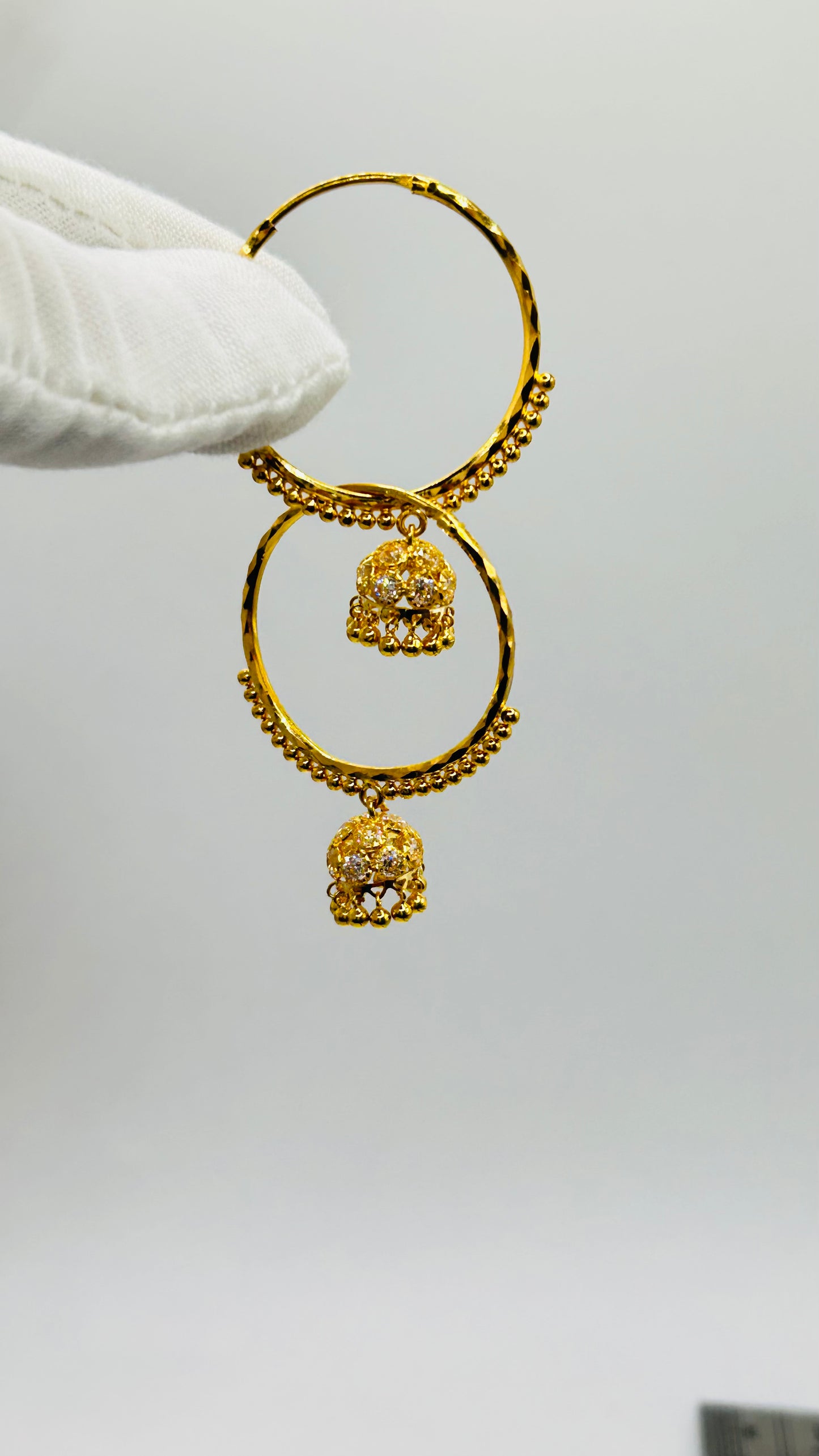 22ct Gold Earrings – 6.6g, Hallmarked