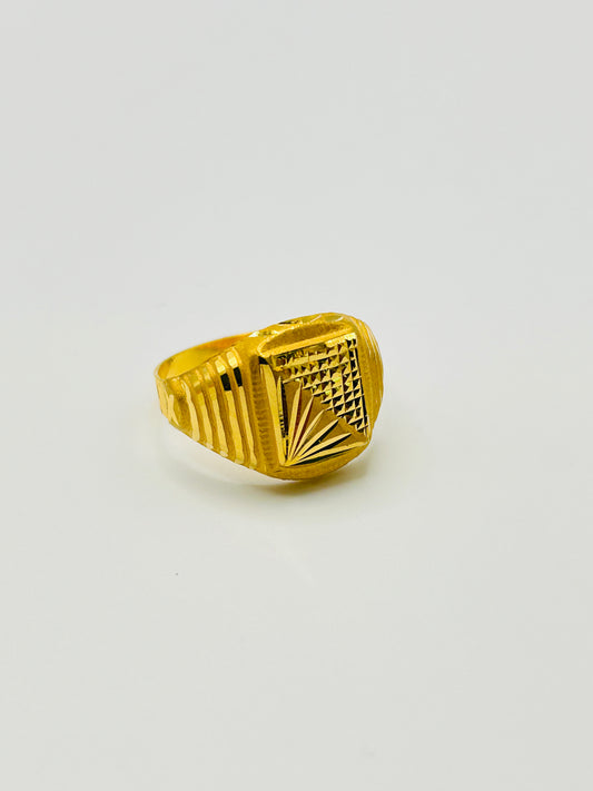 22ct Gold Men’s Ring – 2.4g, Hallmarked, Size R
