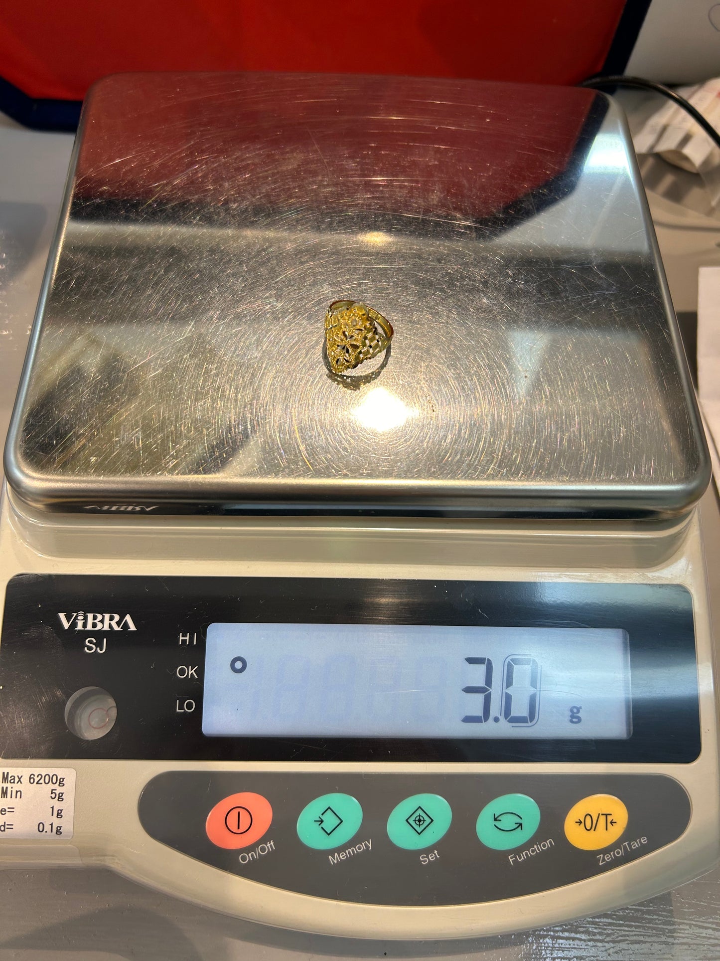 22ct Gold Ladies Ring – Size M½ (3.0g, Hallmarked)