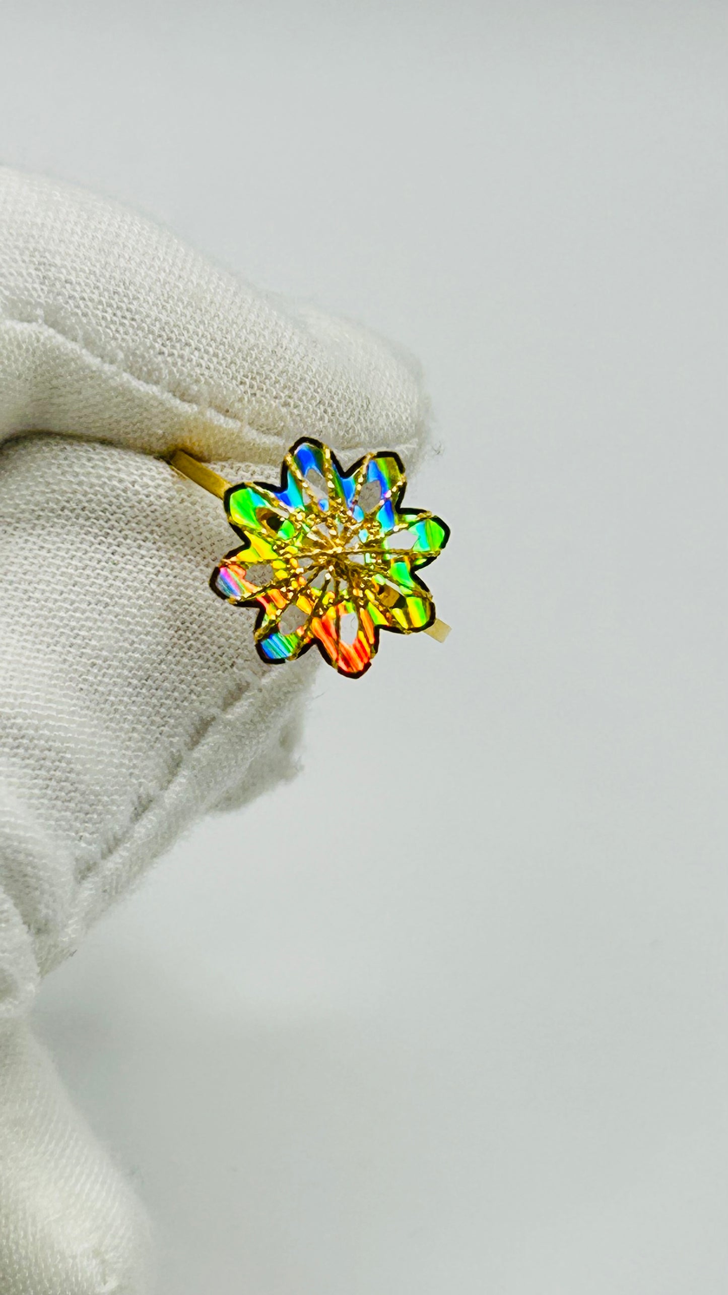 22ct Gold Rainbow Ring – Size M½ (2.5g, Hallmarked)
