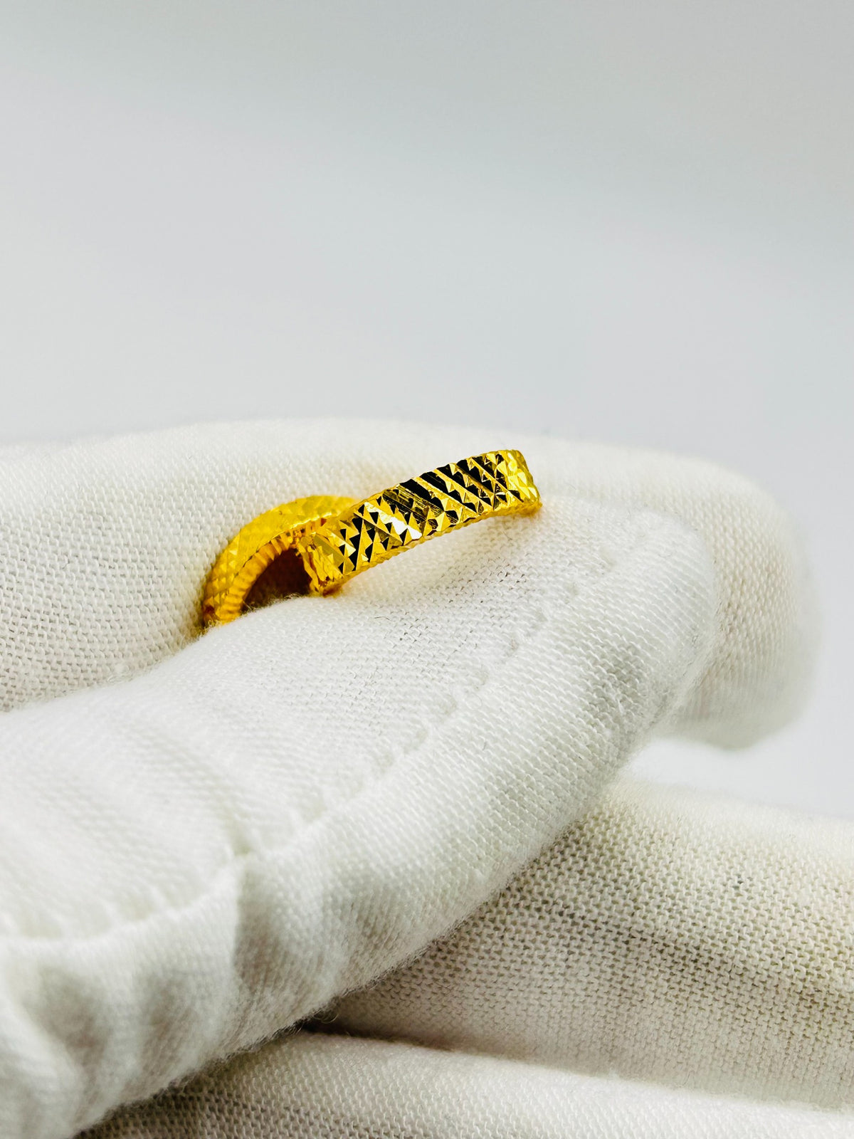 22ct Gold Hoop Earrings – 3.0g (Hallmarked)
