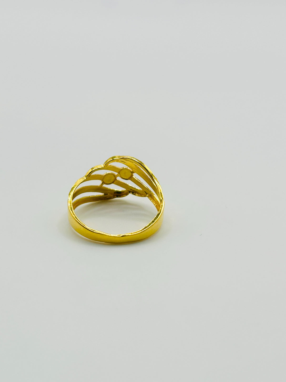 22ct gold ladies ring 2.5g