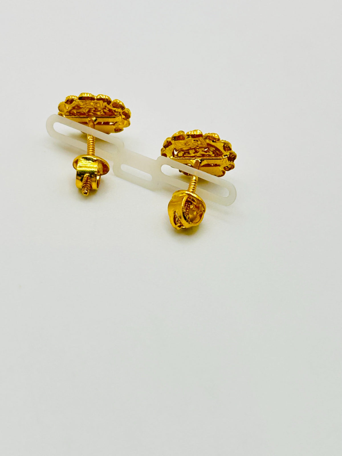 22ct Gold Ornate Floral Stud Earrings – 2.6g (Hallmarked)