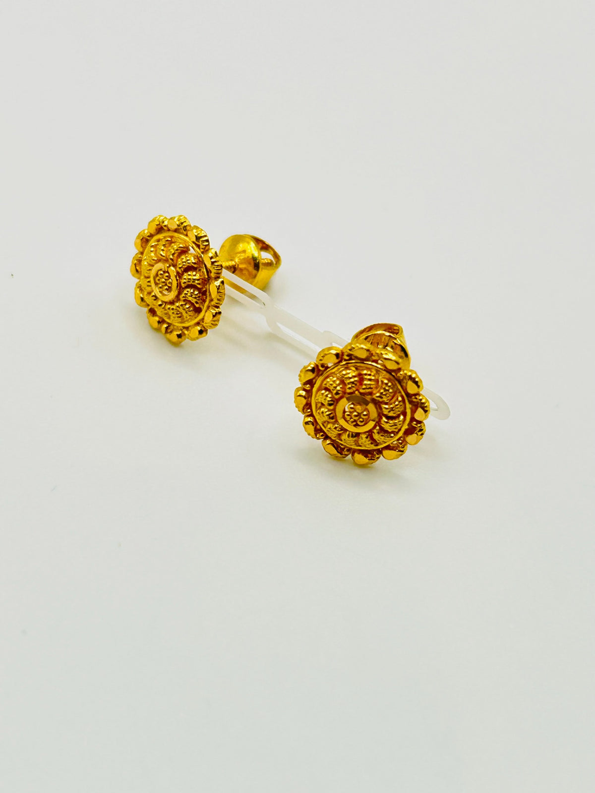 22ct Gold Ornate Floral Stud Earrings – 2.6g (Hallmarked)